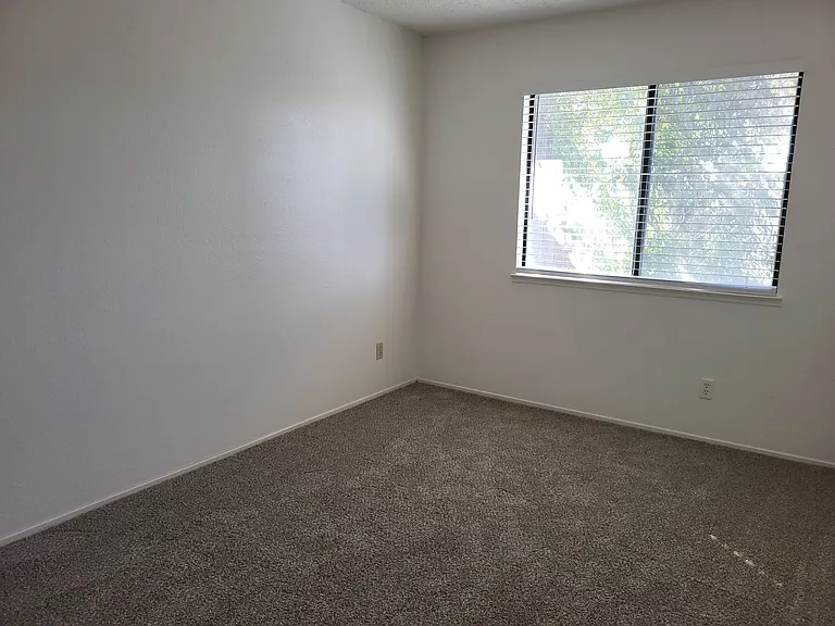 818 E Tabor Ave — Photo 47