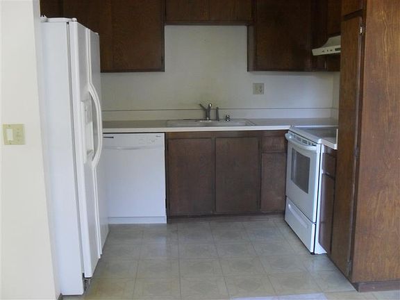 2nd image of 1817 E Grand Ave Unit 48