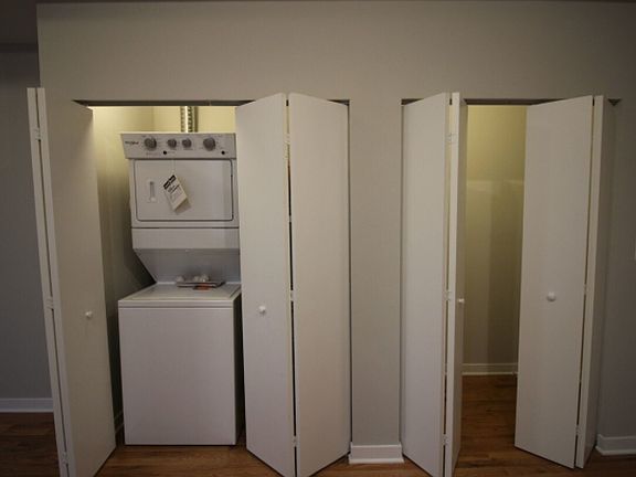 4th image of 156 9th Ave #2A