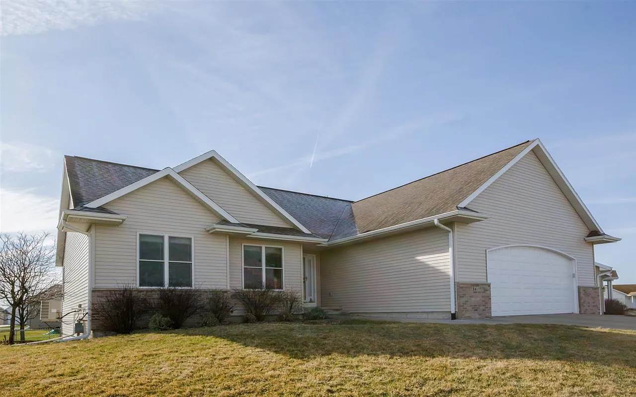 161 Pleasant Creek Dr photo 1