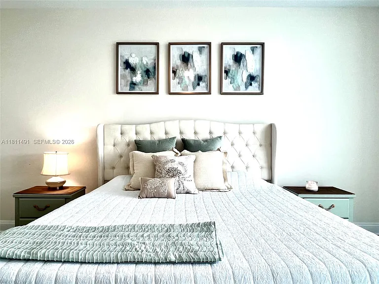 231 Riverside Dr #1210 — Photo 17