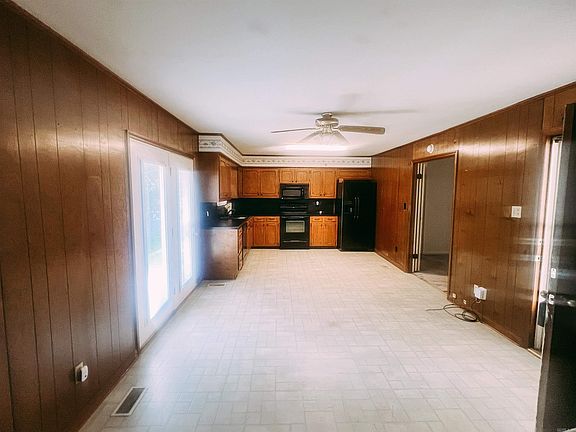 5th image of 411 Burnside Dr