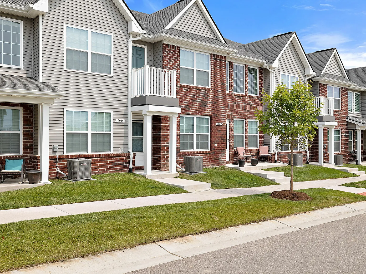 Kirkway Apartments — Photo 1
