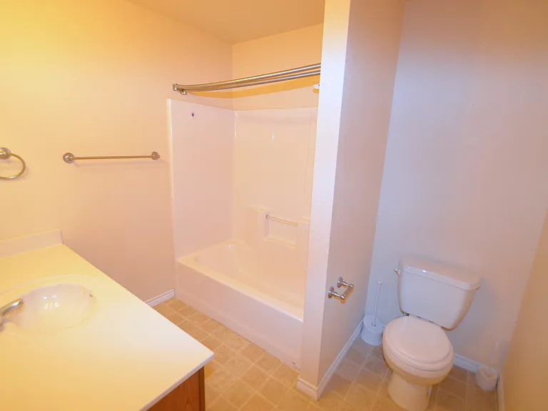 2408 Ryan Dr — Photo 16