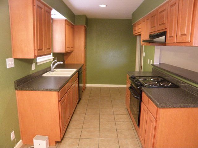 2nd image of 4407 Delwood Ave