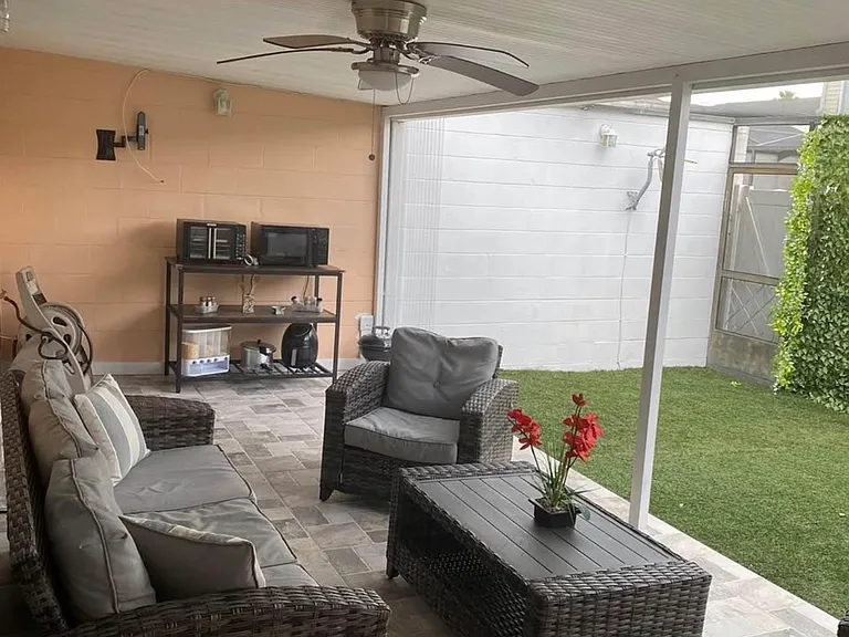11911 Cypress Crest Cir — Photo 15