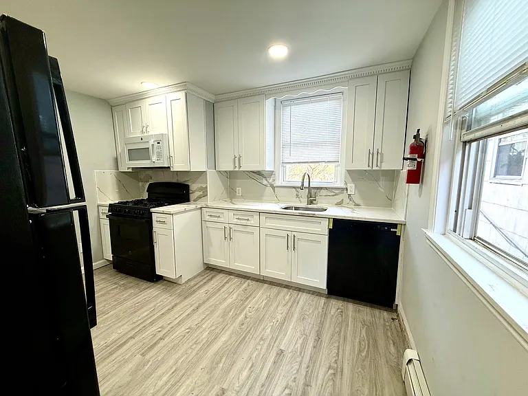 30 Searing Ave #2 — Photo 2