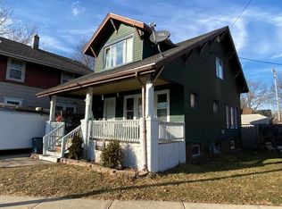 2426 Roosevelt Rd, Kenosha, WI 53143