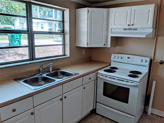 5th image of 515 W Euclid Ave