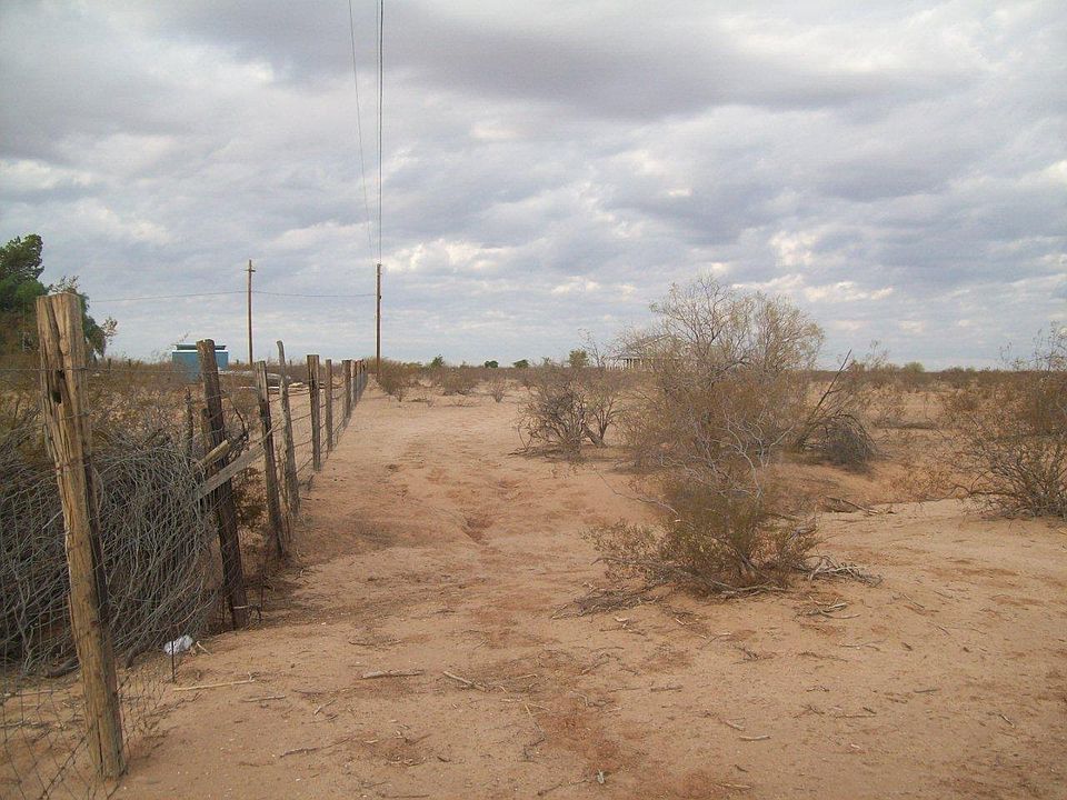 2nd image of 223XX W Daley Lane #503-81-031X