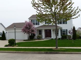 2117 Inverness Dr, Waukesha, WI 53186