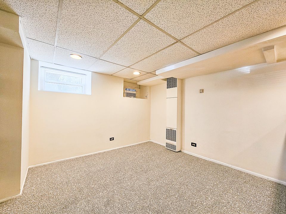 1st image of 1042 W Grace St #G