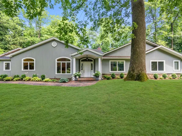 32 Woodland Drive, Sands Point, NY 11050