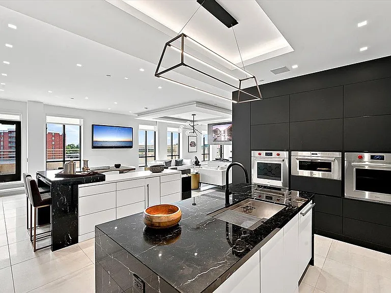 34901 Woodward Ave #5 — Photo 23