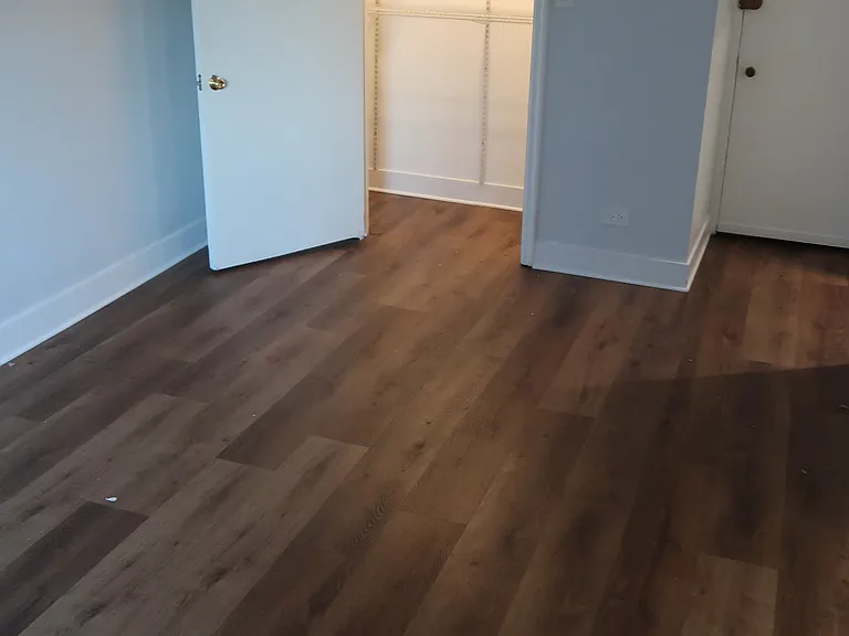 534 W Startford Pl — Photo 26