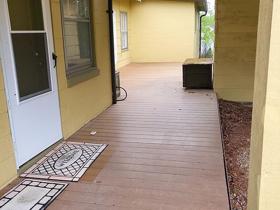 4th image of 1301 College Heights Rd #2