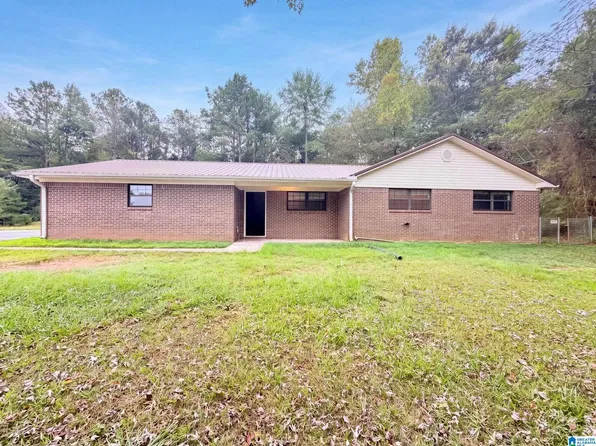 6732 County Road 50, Jemison, AL 35085