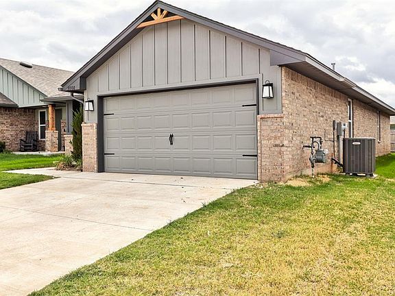 3rd image of 3008 NW 196th Pl