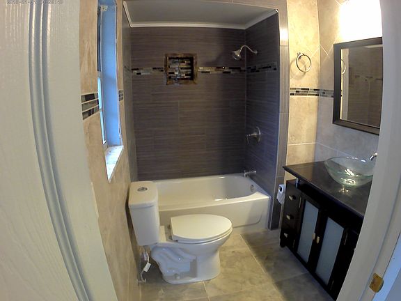 Master Bath Pic 5