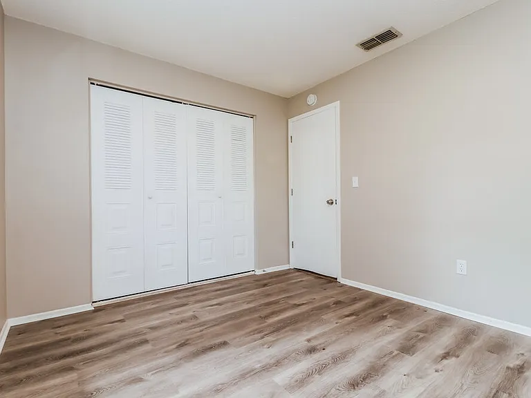 4910 Hi Vista Cir — Photo 12
