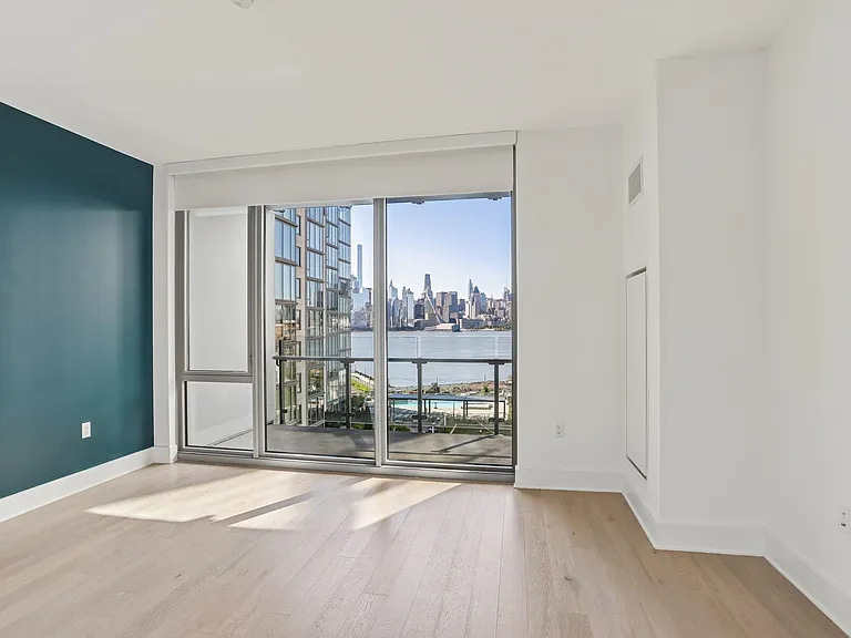 9 Avenue At Port Imperial #713 — Photo 28