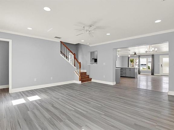 5th image of 203 163rd Ave