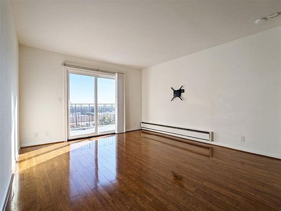 2nd image of 7221 Geary Blvd