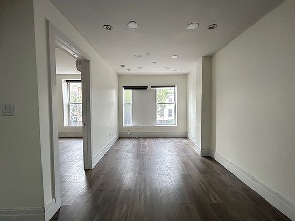 2nd image of 1070A Dekalb Ave #3