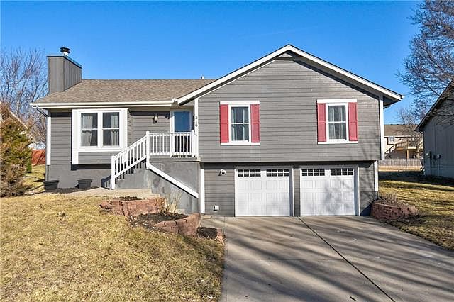 1st image of 316 NE Dreamweaver Ave