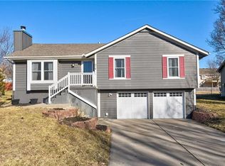 316 NE Dreamweaver Ave, Lees Summit, MO 64086