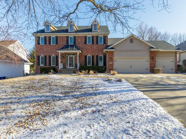 8140 Chambery Blvd, Johnston, IA 50131