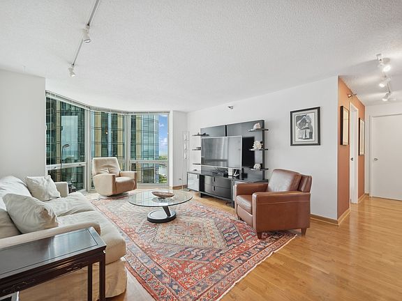 3rd image of 195 N Harbor Dr APT 1001