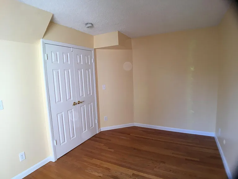8701 Huron St — Photo 9