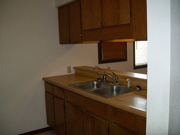 5th image of 612 4th Ave #2