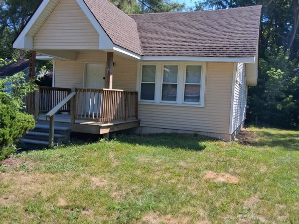 21006 Poinciana St, Southfield, MI 48033