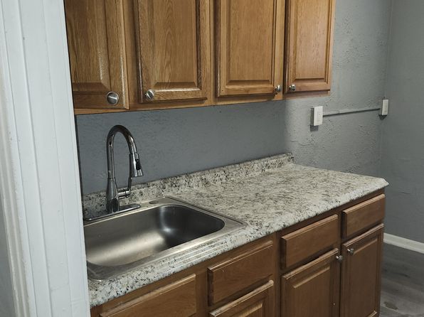 24-26 Gillett St #B1