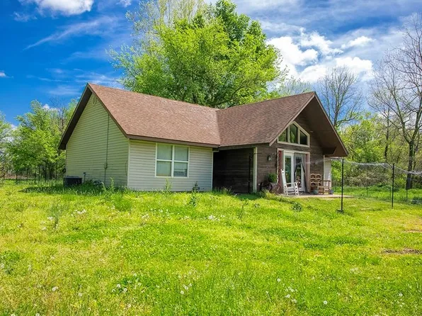 16374-16376 Hamstring Rd, Fayetteville, AR 72704