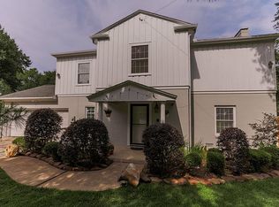 913 Pecan Dr, Huntsville, TX 77320