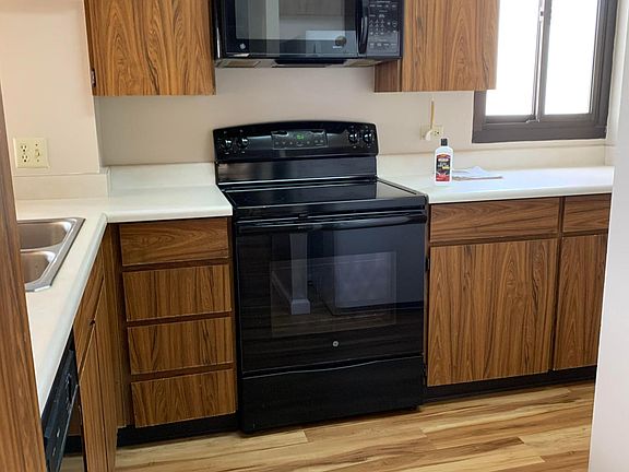 5th image of 5070 Likini St #West812