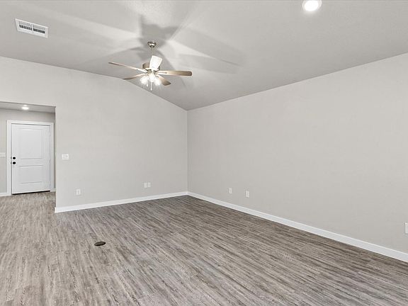 4th image of 3703 Urbana Pl