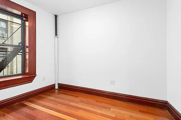 Rented by Compass | media 14