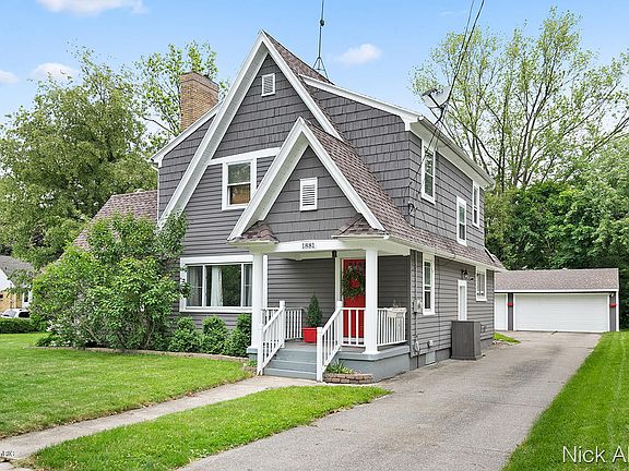 2nd image of 1881 Hillmount St NW