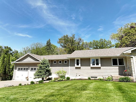 3rd image of 4713 Fairhills Rd W