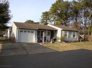 46 S Chestnut Ave, Whiting, NJ 08759