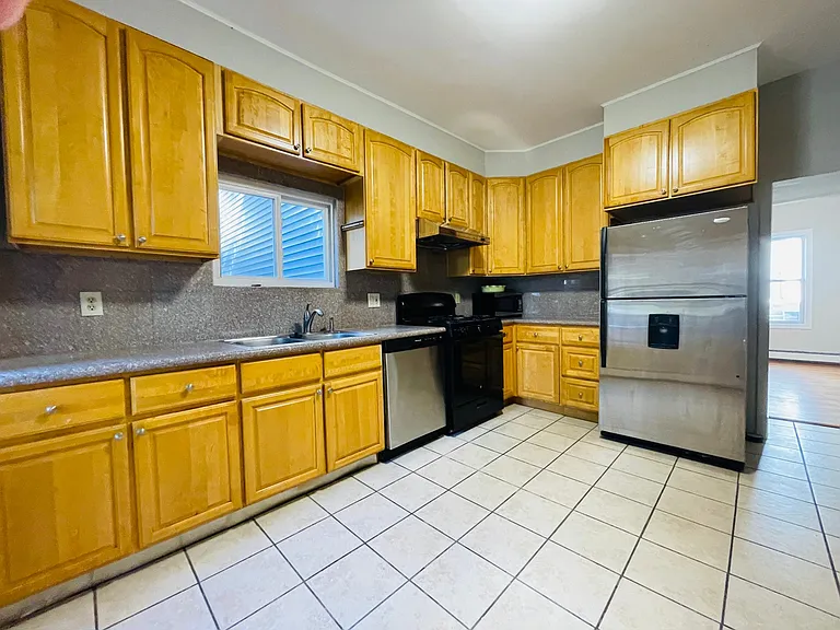 Photos were taken prior to the current tenancy.