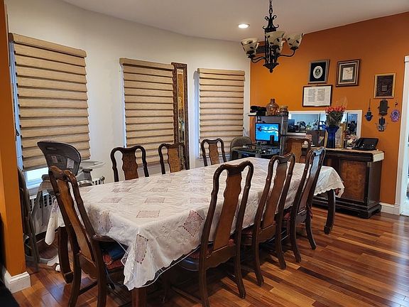 5th image of 1811 Avenue T