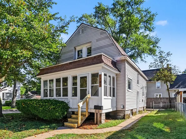 1703 Race St, Kalamazoo, MI 49001