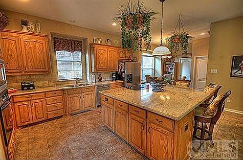 4th image of 7957 McKamy Dr