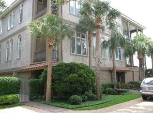 762 Oglethorpe Ave, Saint Simons Island, GA 31522
