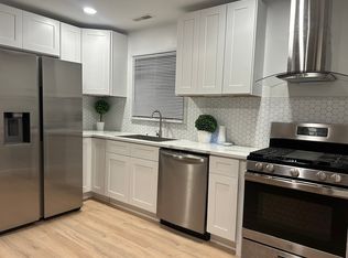 1420 Seminole Dr, Ottawa, IL 61350